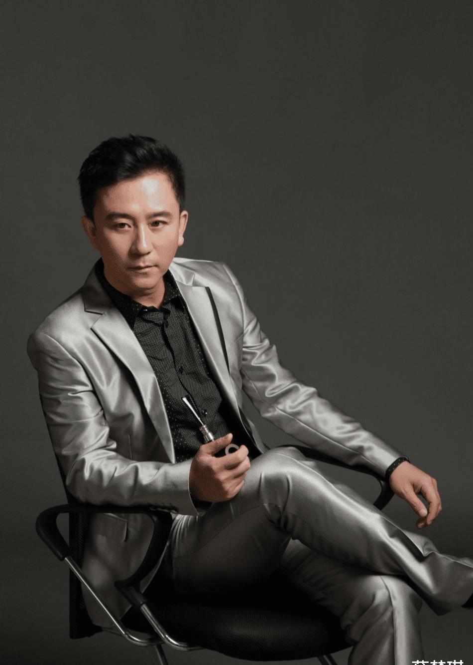 演员赵毅:成名路上多坎坷,至今未结婚,闫学晶曾数次为其做媒人!