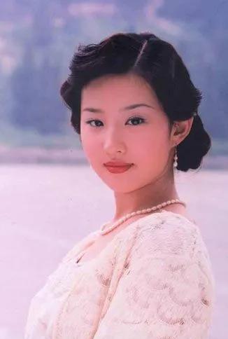 刘晓莉年轻时的照片图片
