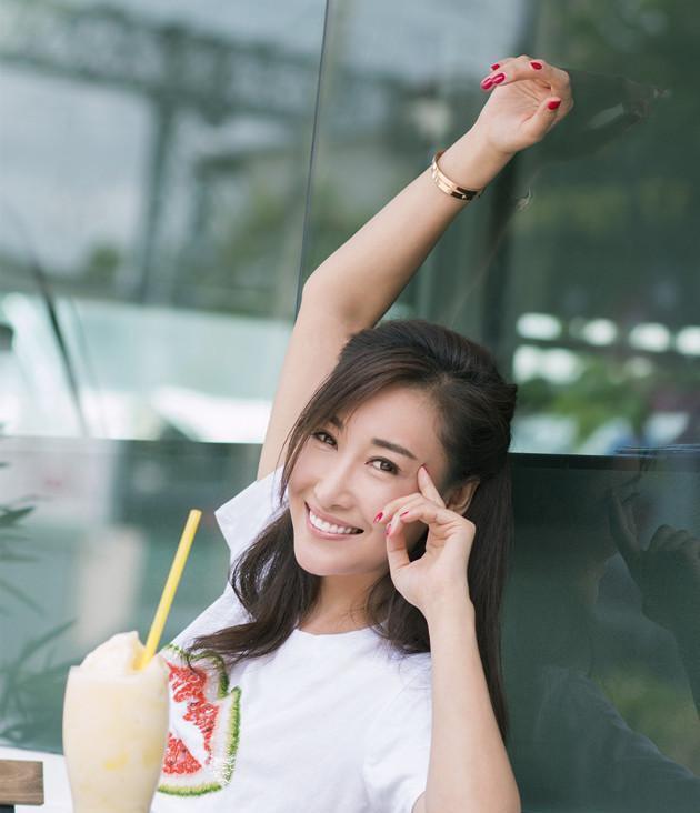 的制片人竟是80后的她,阅历丰富,曾多次公开内涵董洁_陈祉希_潘粤明