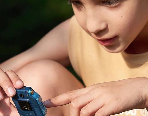 2.小天才z8和z7的处理器都是骁龙wear4100,系统都是安卓8.