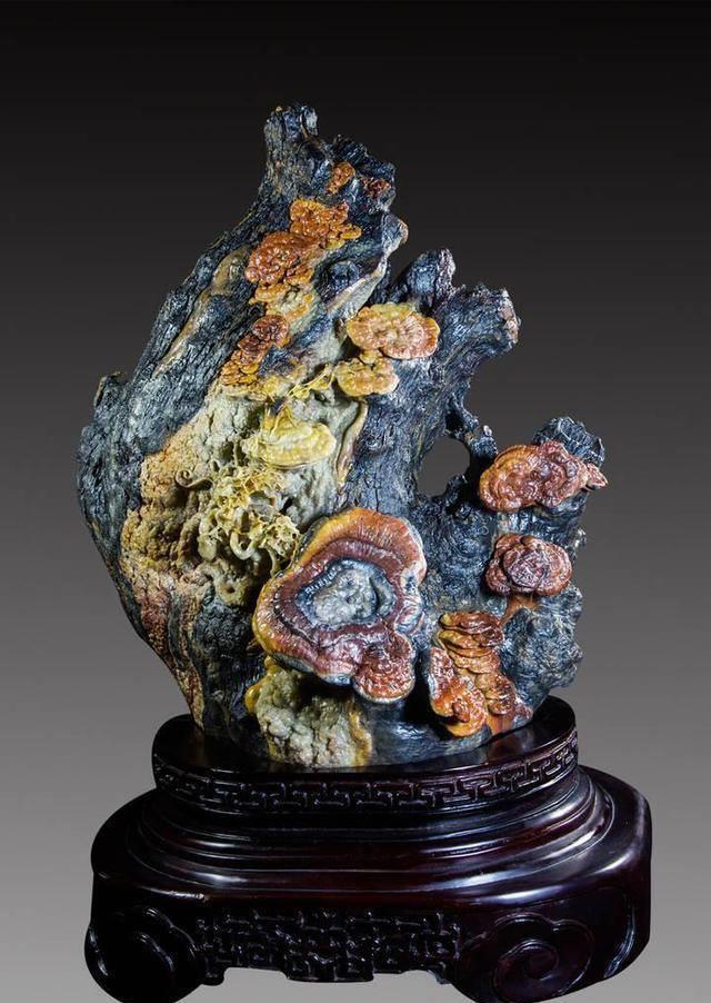 读石琢石绘丹青,国大师叶品勇与青田石雕的40年_作品_传统_丽水
