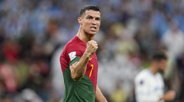 被曼联解雇,与恩师反目,世界杯失意还扎心!