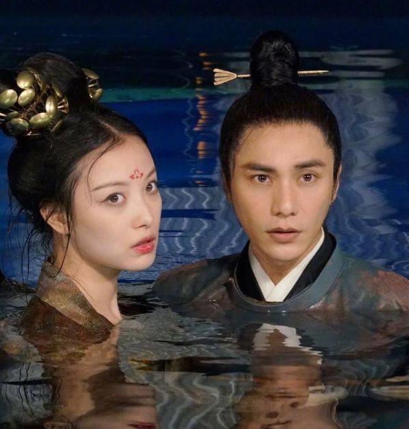 陈坤辟谣和倪妮恋情,宣布两人新身份,网友:带着我的祝福闪开_井柏然