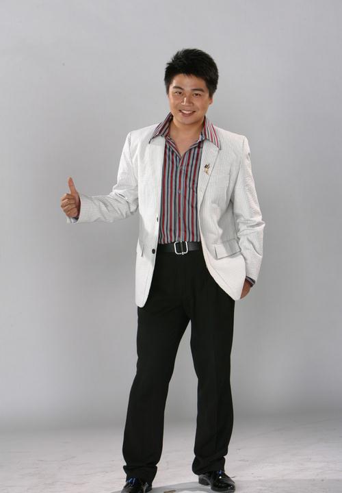 沈涛:站在《王牌》上最久的主持,幽默风趣,37岁结婚生活幸福_节目