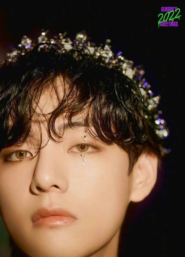 金泰亨vogue银十封面怼脸杀,谁看了都得尖叫啊_因为_vogue_男子