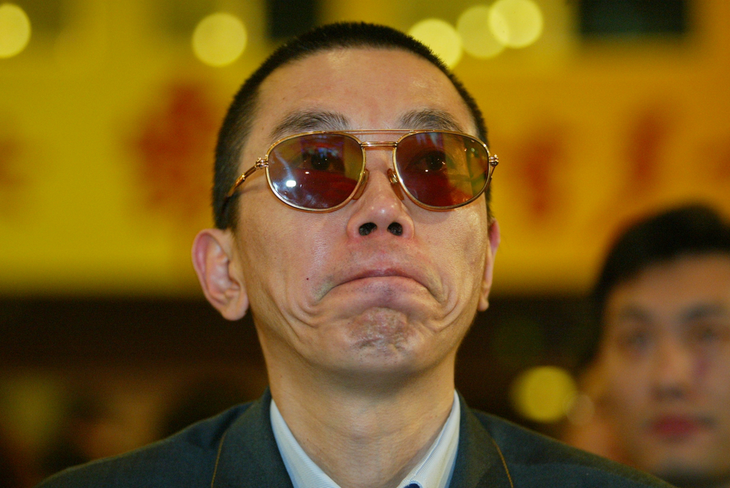 建中国第一高楼失败而破产,如今翻身赚数百亿_史玉柱_汉卡_电脑