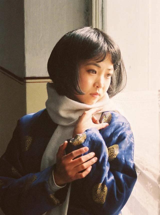 北京电影学院于耀明抚养她成名《豆蔻年华》,父母都是电影人_苗苗_孙