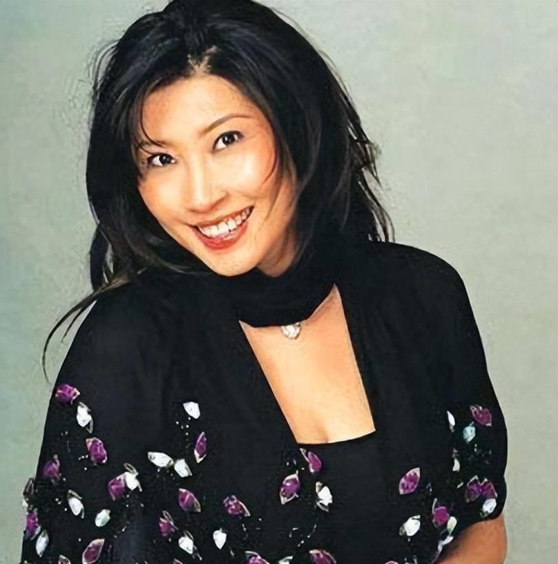 过气歌手张蔷:一嫁发小,分手后带着儿子嫁给粉丝,如今过得如何_专辑