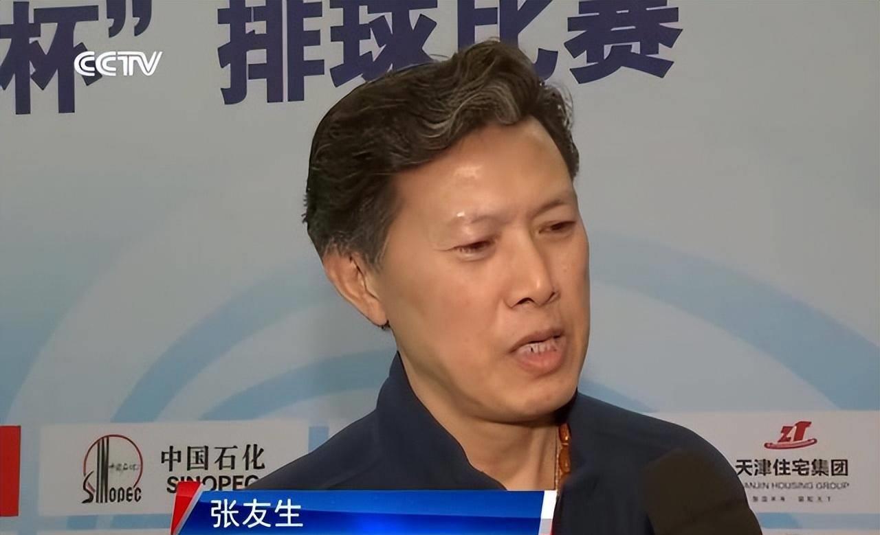 1956年,张友生出生在江苏张家港.