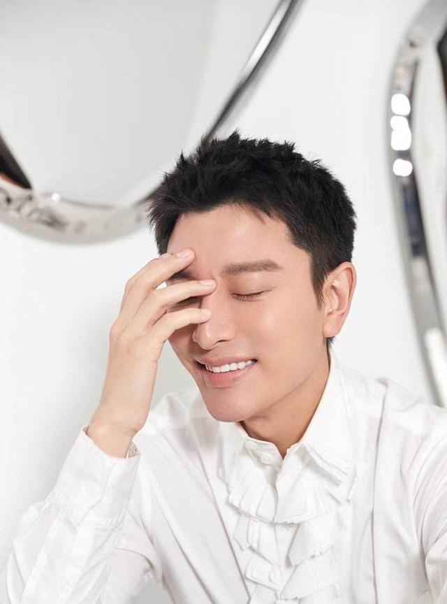 分手后的贾乃亮,比以前更加"春风得意",靠的是她