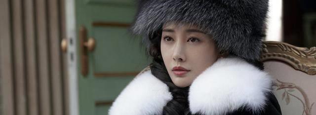 他在《金陵十三钗》中有着非常惊艳的演绎,却被倪妮盖过了风头.