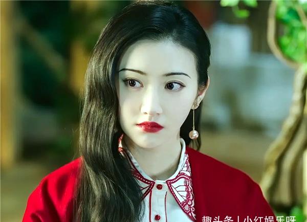 去年由景甜跟张彬彬主演的电视剧《司藤》收视率很高,如果还有没看过
