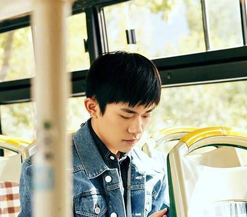 黄奕工作室在易烊千玺超话晒票根上热搜了?到底是怎么回事?