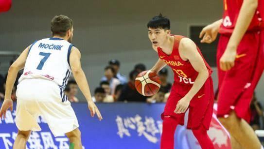 除去拿下18分6篮板的胡金秋,对球队影响最大的毫无疑问是吴前