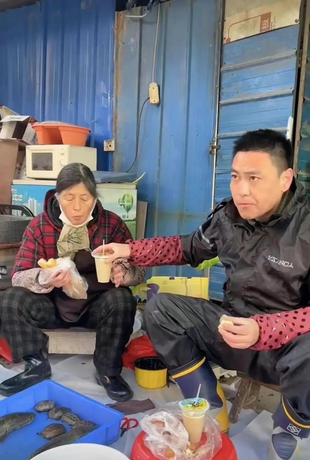 李飞_妈妈_生活