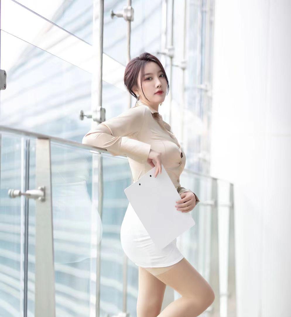 最美杨晨晨系列:时尚时尚短裙高跟鞋_男孩_感情_时间