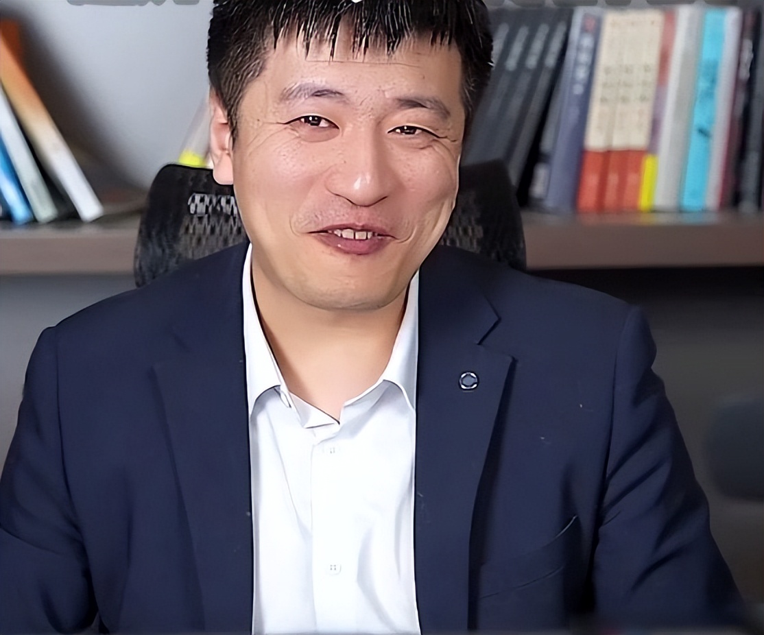 原创            “家里没矿别谈理想”，张雪峰谈高考志愿填报，再爆金句引热议
