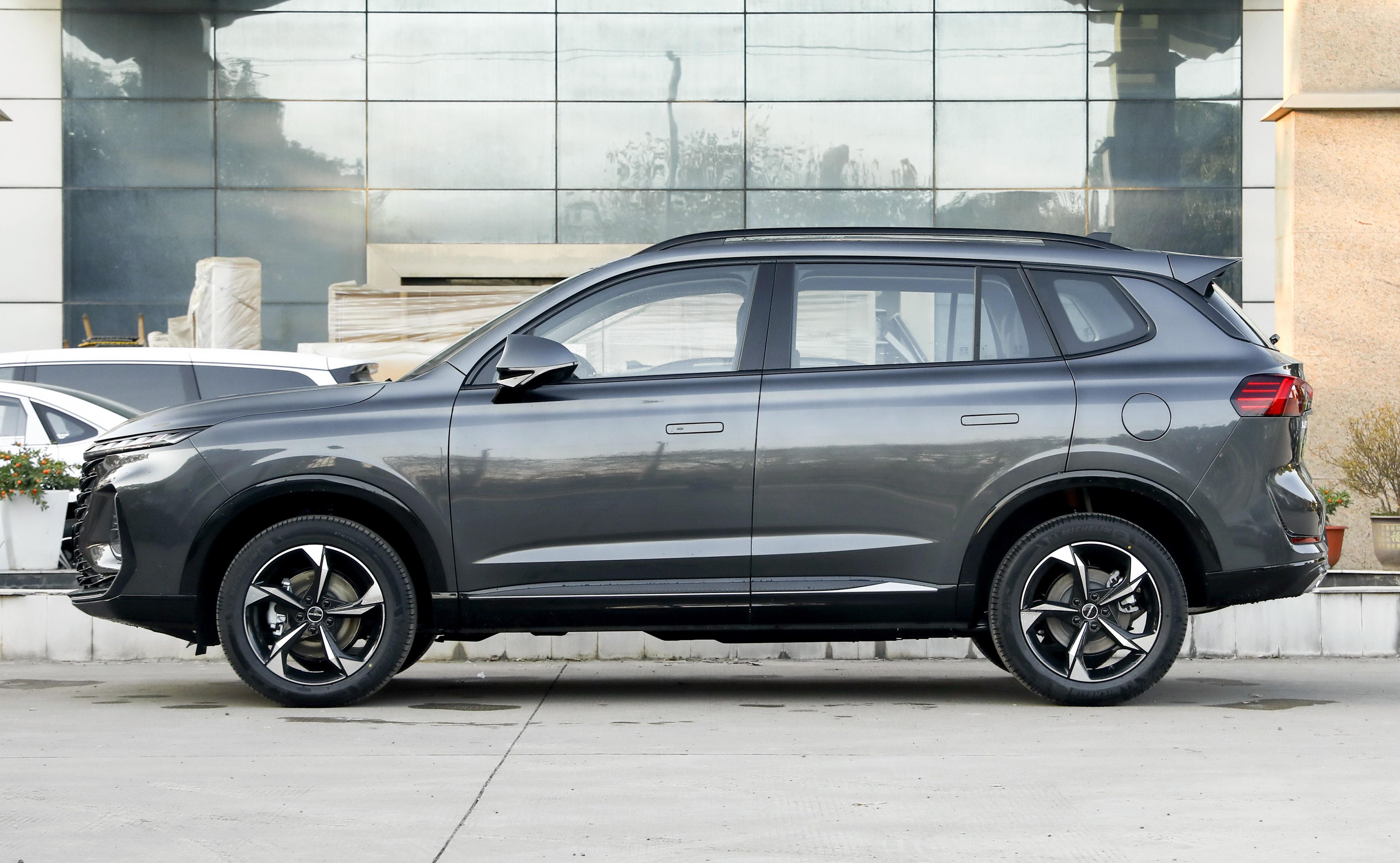 首付5万1千多,月均花费4930元的荣威rx5 emax是否值得买_搜狐汽车