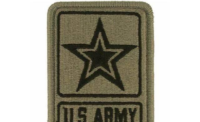 美国大兵左右臂章不一样,国旗戴反了,这些都是为什么?_部队_美军_左臂