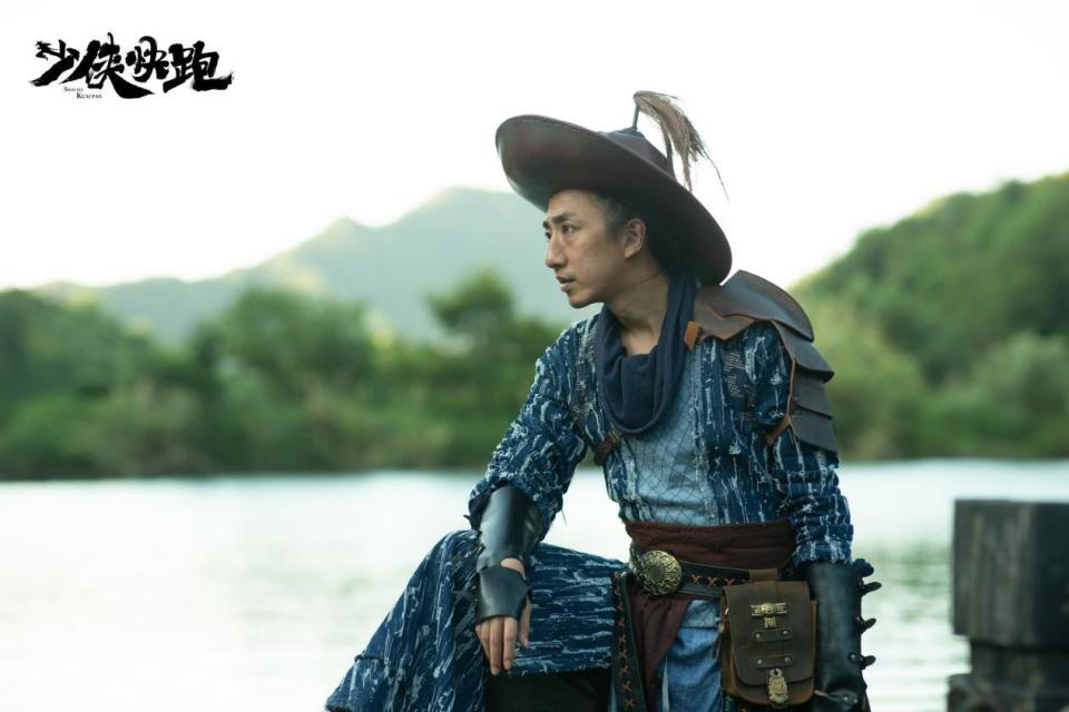 《少侠快跑》上映,忠良之后舍命护国,李岳家军再现铁血英雄!