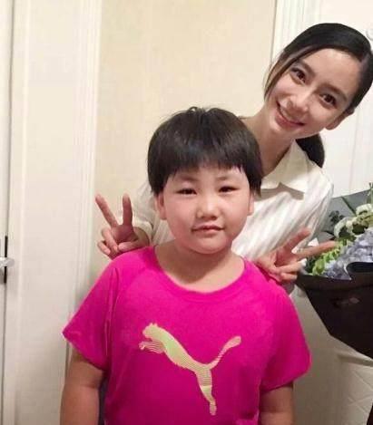 baby接着就出来了_diorvip_女儿_小孩子