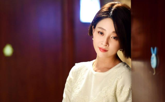 继《正青春》后,殷桃新剧强势开播,女二号竟是刚"完婚"的她_宋轶_剧情