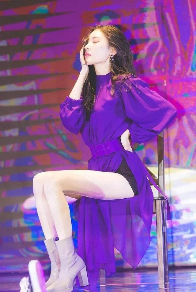 南韩"腿精"宣美开通微博,昵称取为粉丝名,晒精致自拍照打招呼_刘亦菲