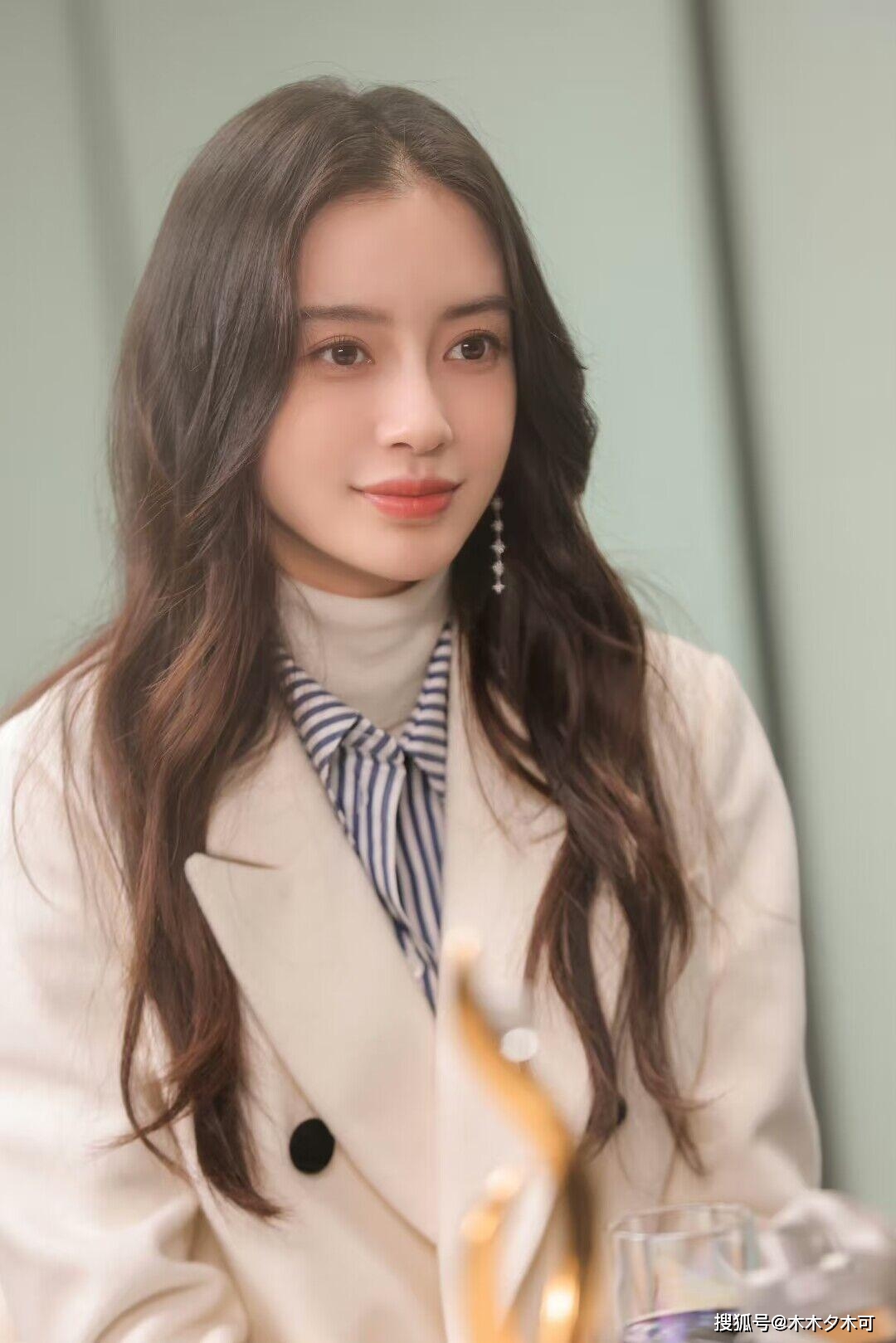 了,肖战《玉骨遥》空降不断更,任嘉伦承诺跳女团舞_白敬亭_baby_宋轶