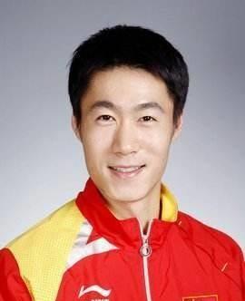 可能是"世界第一"的名头太响亮了,终究还是个年轻人的王励勤也没忍住