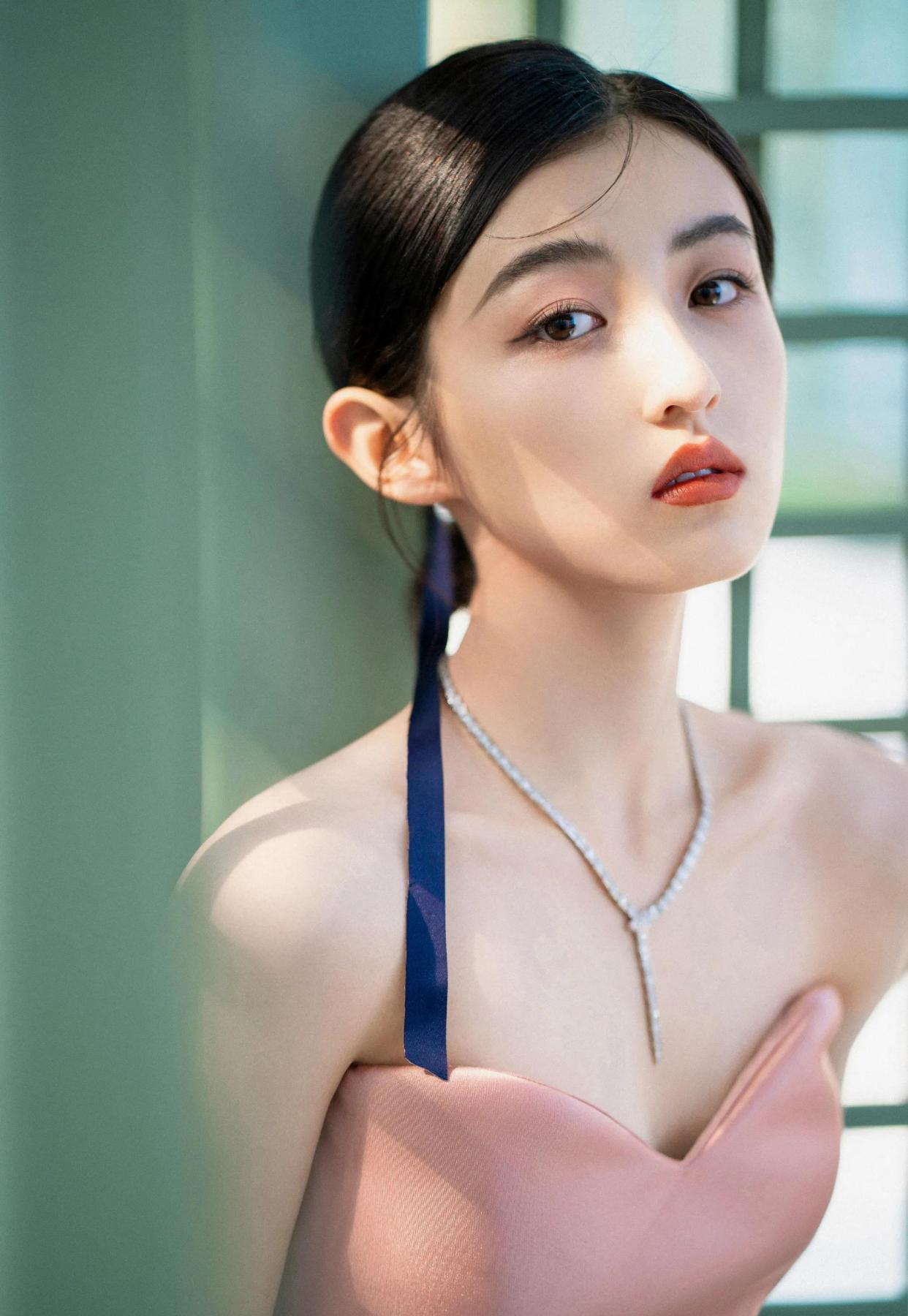 00后小花张子枫最美,欧阳娜娜不敌国民妹妹?_感觉_因为_气质