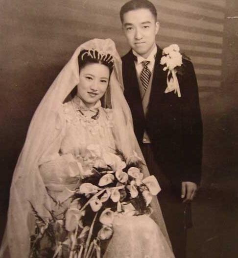 她曾有上海最豪华婚礼,丈夫中道落魄,她陪他卖小吃再挣上亿家资_盛毓