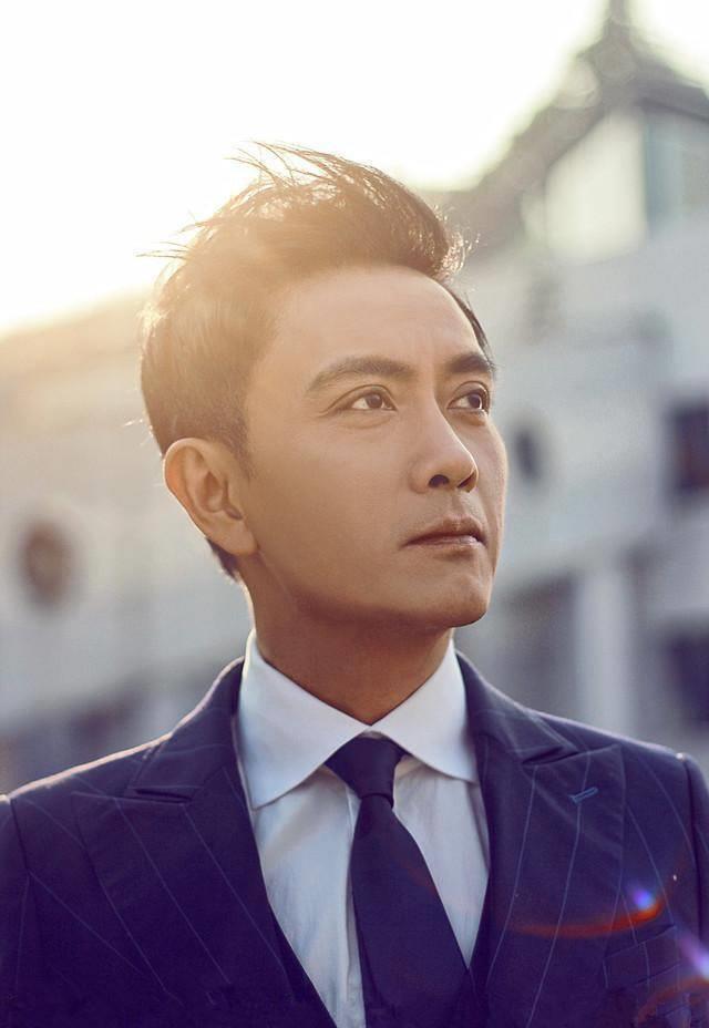 他演技不输明星,曾与胡歌搭戏,因救人差点断送演员生涯_谢君豪_表演