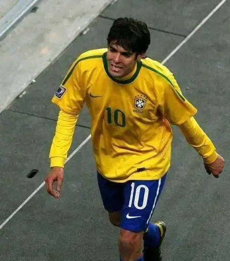 门前拦网,三张黄牌罚下……盘点世界杯上的经典红牌_比赛_裁判_齐达内