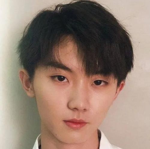 龚俊:我没有化妆,王俊凯:我也没有化妆,马嘉祺:我就路过_刘宇_样子