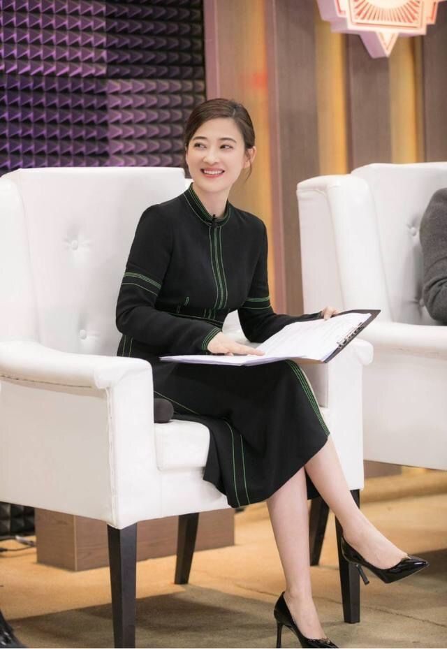 47岁大姐才是中年女人该有模样:穿衣高级,仪态得体,老了也优雅_身材