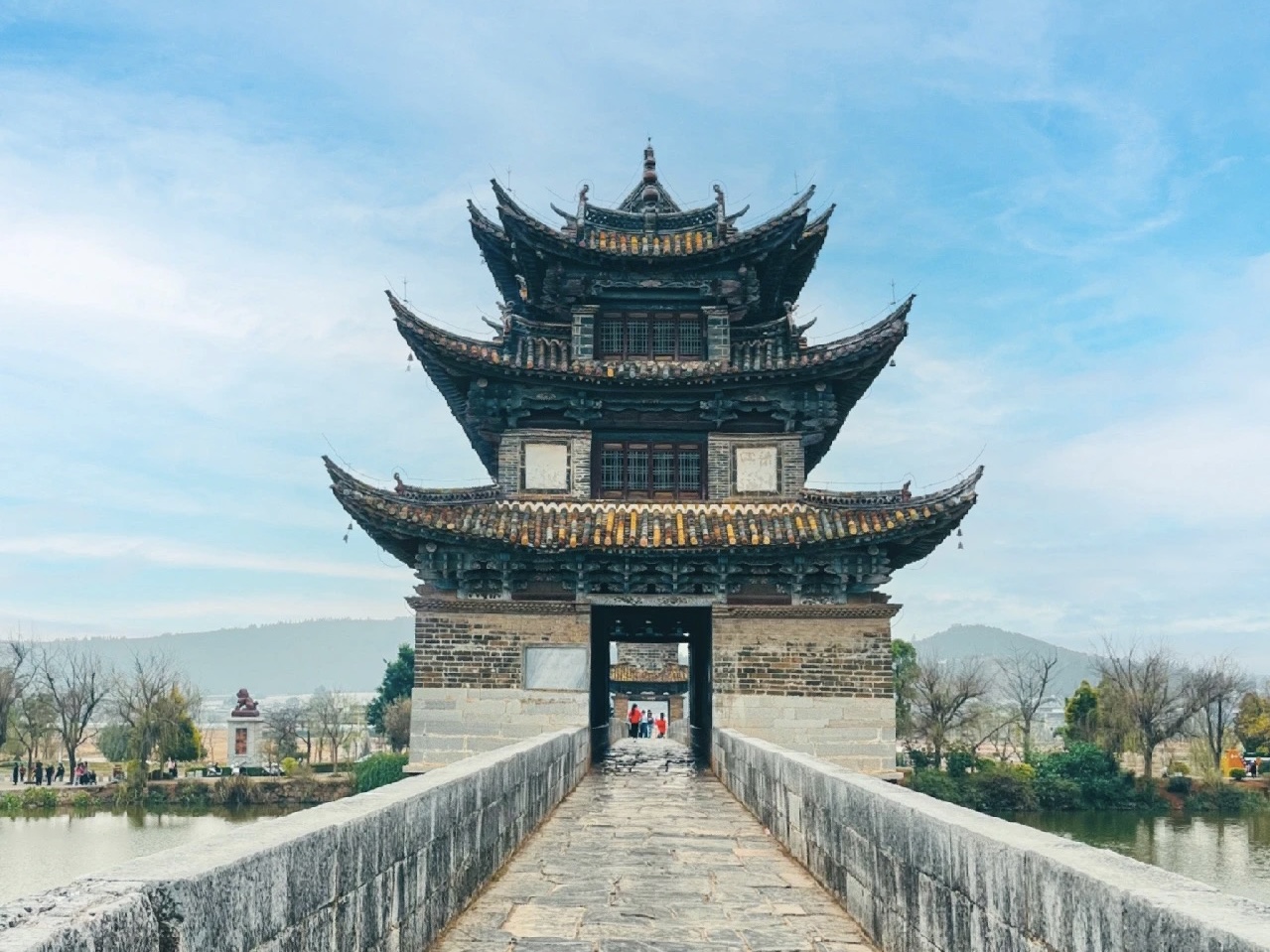 云南一座低调的千年古城,古迹繁多,被誉"文献名邦",不是丽江_建水县