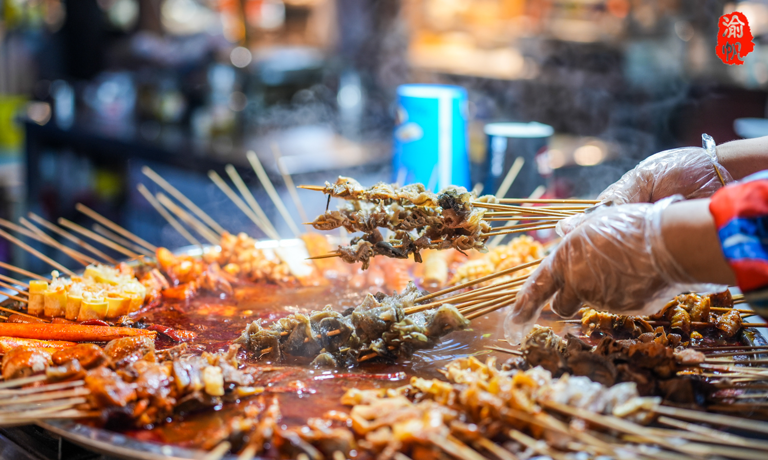 阿克苏老街夜市,美食云集,演出精彩,堪称西部夜生活的天花板_烤包子