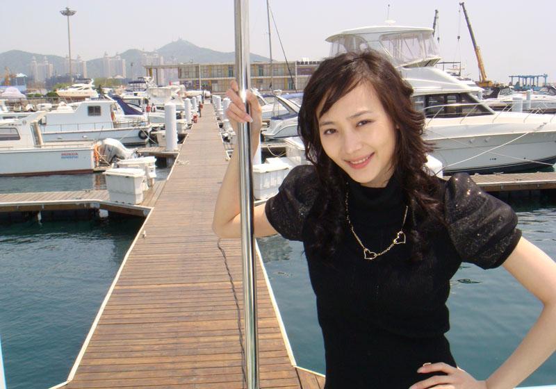 育有一个孩子,诠释了爱情的相濡以沫_事业_严韵遥_角色