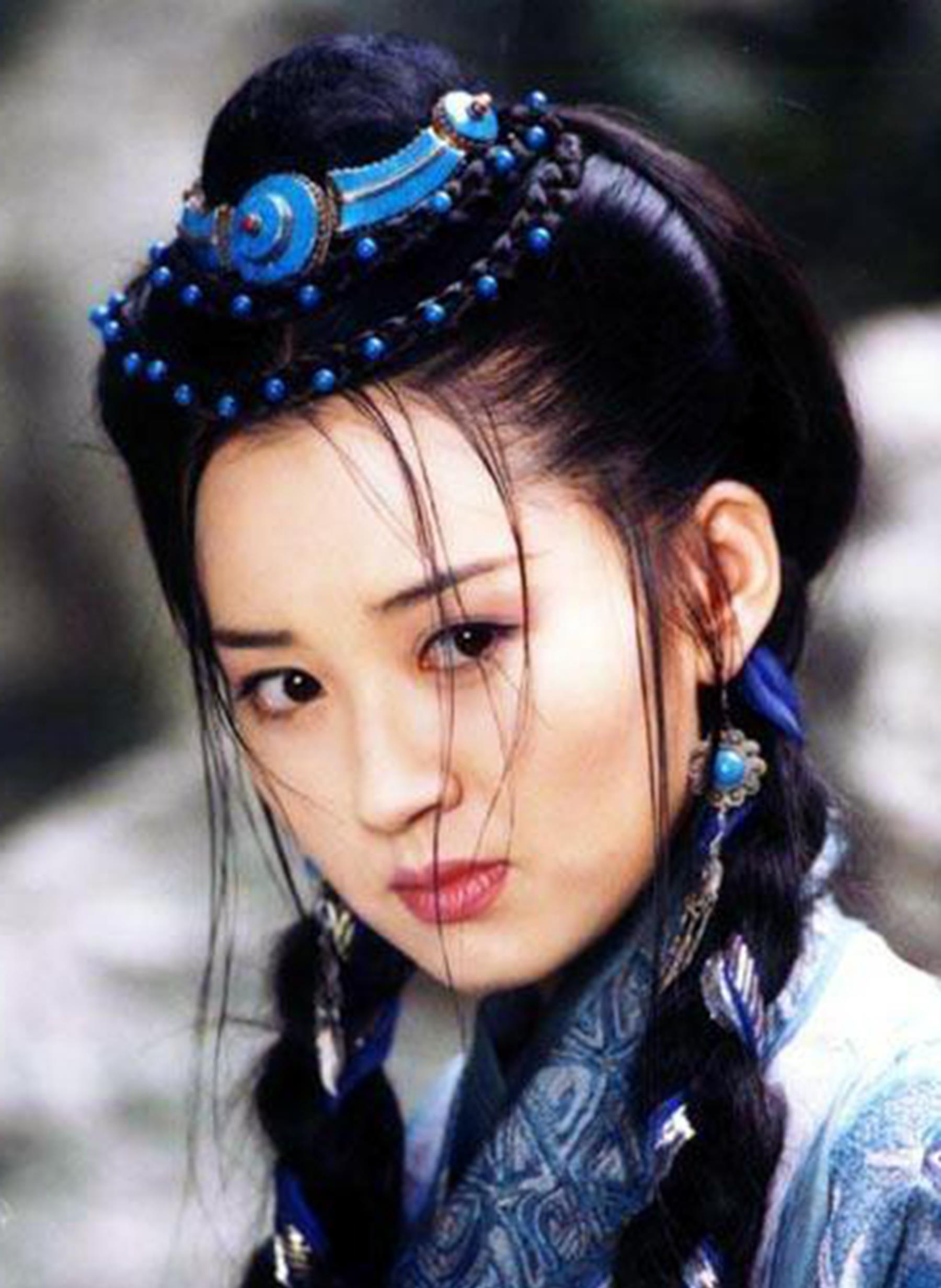 52岁的许晴不再隐瞒,自曝不婚不育原因:如果他还没有死,我会嫁