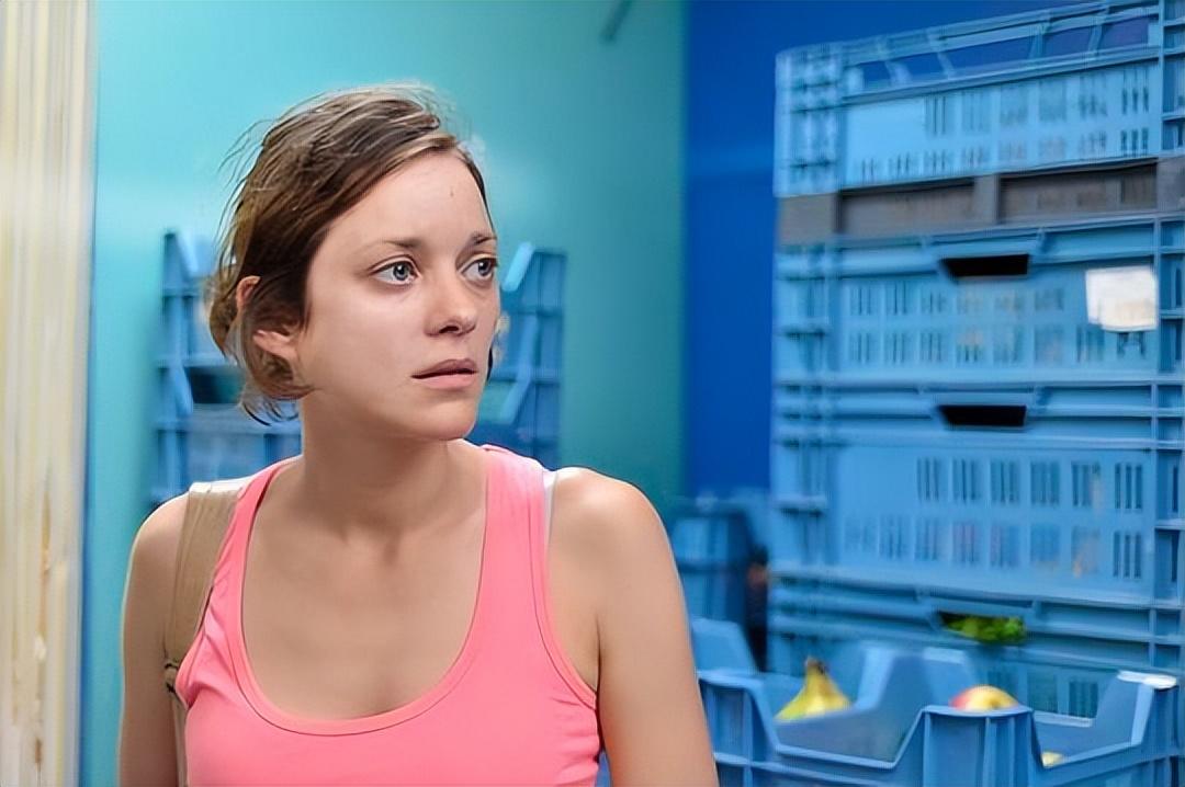 《两天一夜》中的经济困境,工人权益和道德选择_桑德琳_同事_电影