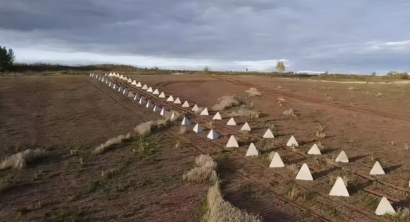 俄军地雷阵,拖延乌军步伐,拼命反攻1周,仅夺回37平方公里土地_俄罗斯