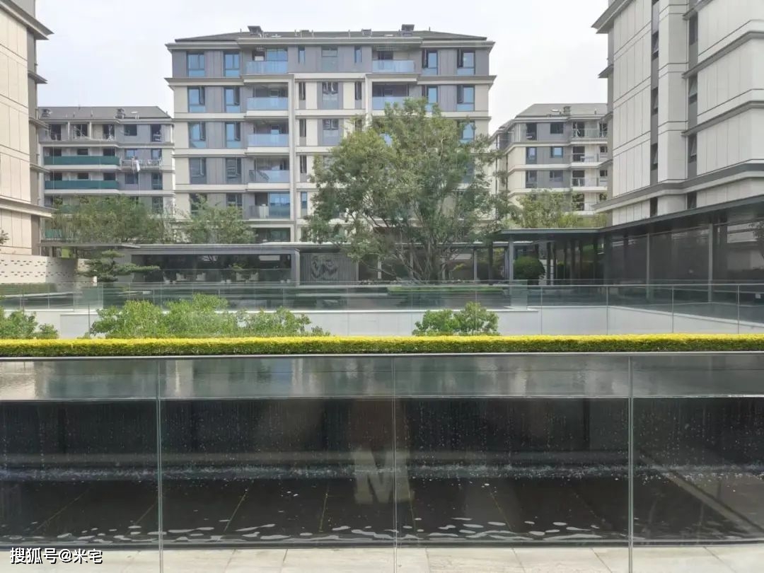 2023年的北龙湖，最惨烈的分化开始了！_保利璞_产品_市场