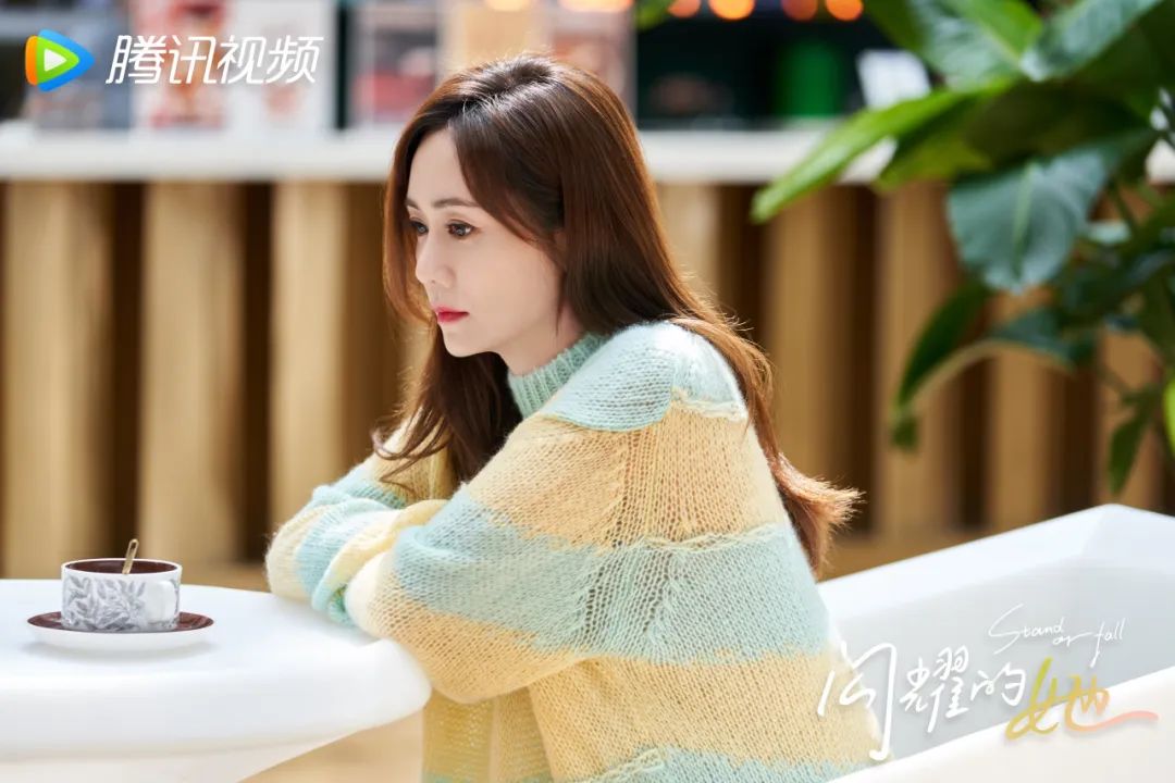 华娱星艺:冯淇参演爆款网剧《闪耀的她》!_情感_表演_观众