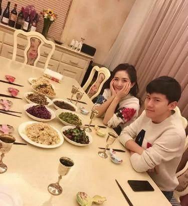 凭这一桌菜,就知道张杰爱谢娜有多深,谢娜爱心餐吃不完_真爱_时候
