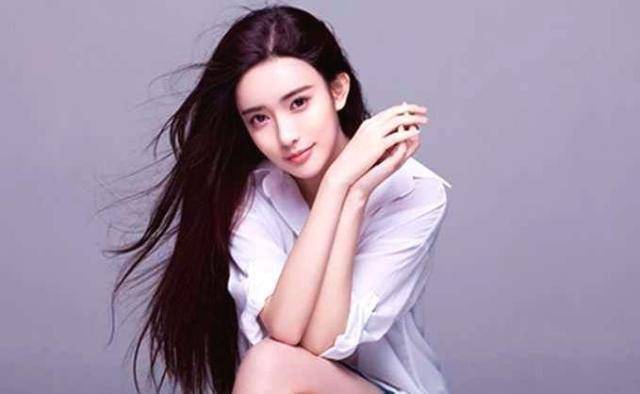 张涵予,袁泉,欧豪,张天爱,李沁主演的《中国机长》上映后,观众的口碑