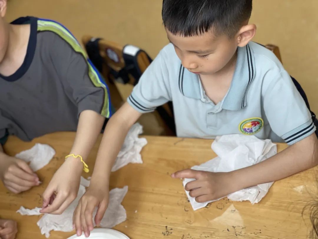 发现课程里儿童的生长//桐乡市庆安小牛津幼儿园大班组—大玩家