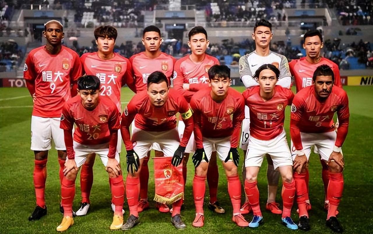许家印提出广州恒大淘宝足球俱乐部的新目标:保级和冲超