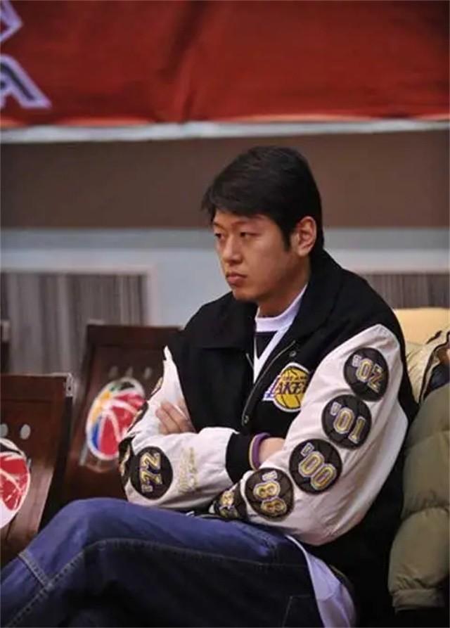 八一女篮王凡病逝 郑海霞泣不成声,丈夫莫科一夜白头,两年再婚_时候