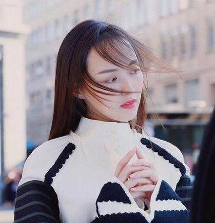 金鹰女神唐嫣最近她的发型我表示越来越看不懂了_造型_刘海_感觉