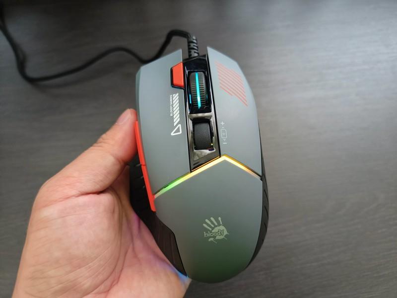 免驱调校师鼠 血手幽灵es52 pro游戏鼠标_滚轮_手感_移动